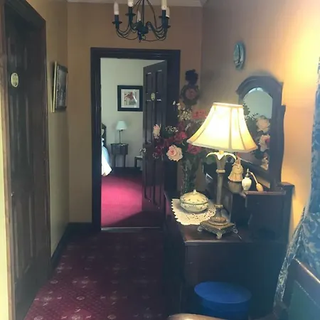 Ballinahoun Country House Bed and breakfast